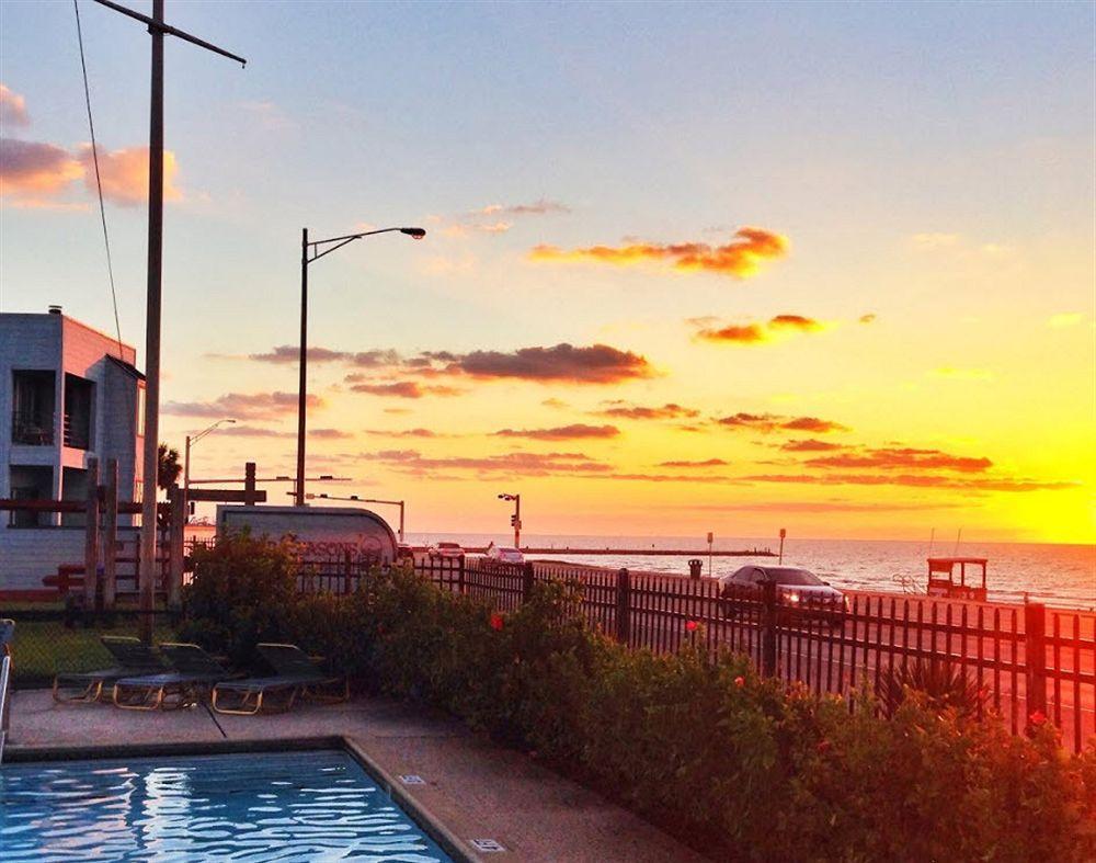 Four Seasons On The Gulf Villa Galveston Bagian luar foto