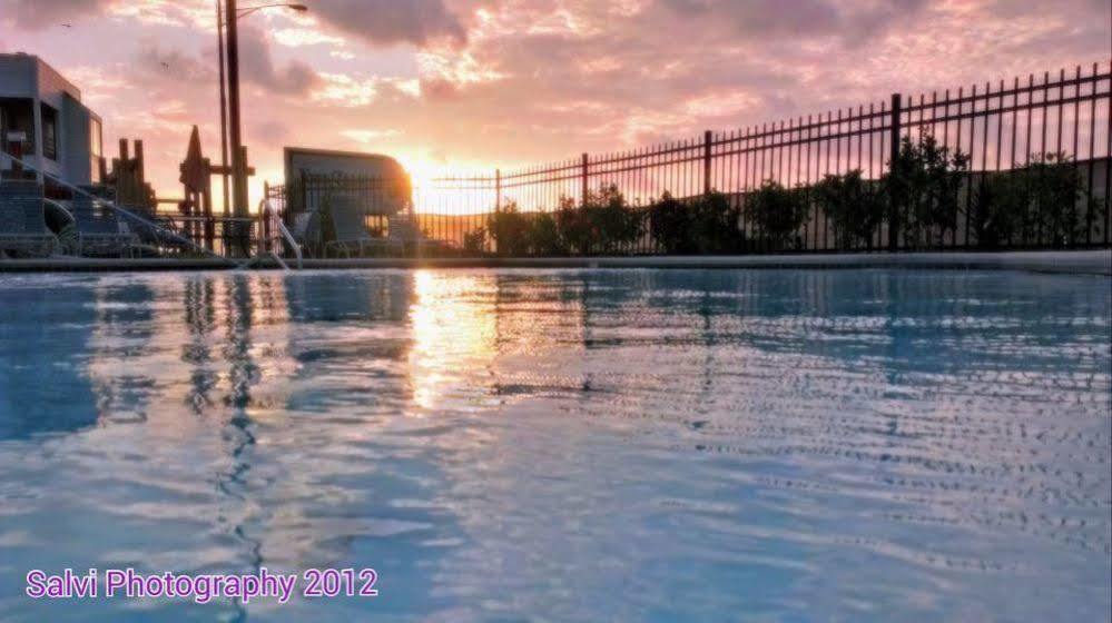 Four Seasons On The Gulf Villa Galveston Bagian luar foto